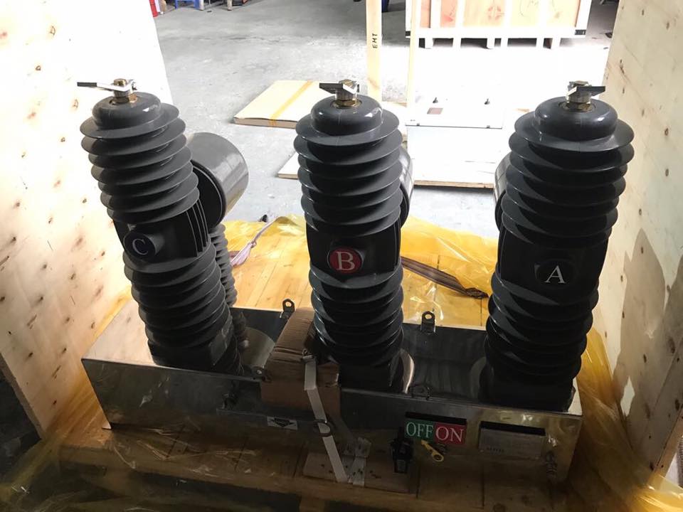 Máy Cắt Tự Đóng Lặp Lại Auto Recloser ATELEC 15kV 630A ARC-1