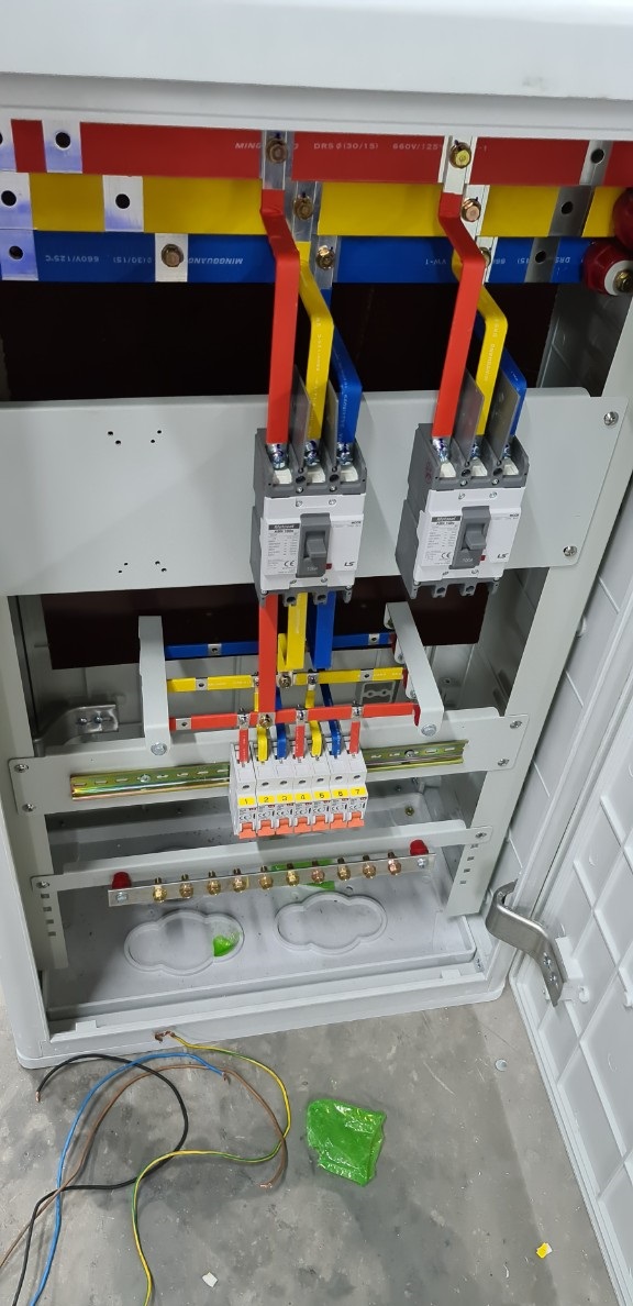 Tủ Composite Gắn Thiết Bị Đóng Cắt cho Khu Dân Cư