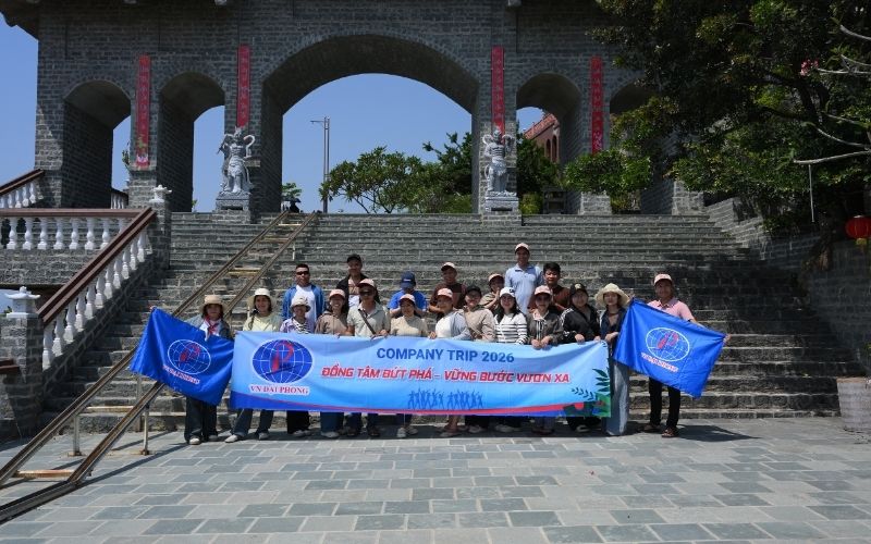 Đại gia đình VNĐP checkin tại chùa Trùng Sơn Cổ Tự